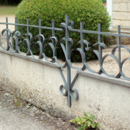 Clôture Métallique: Robuste et Durable Valence